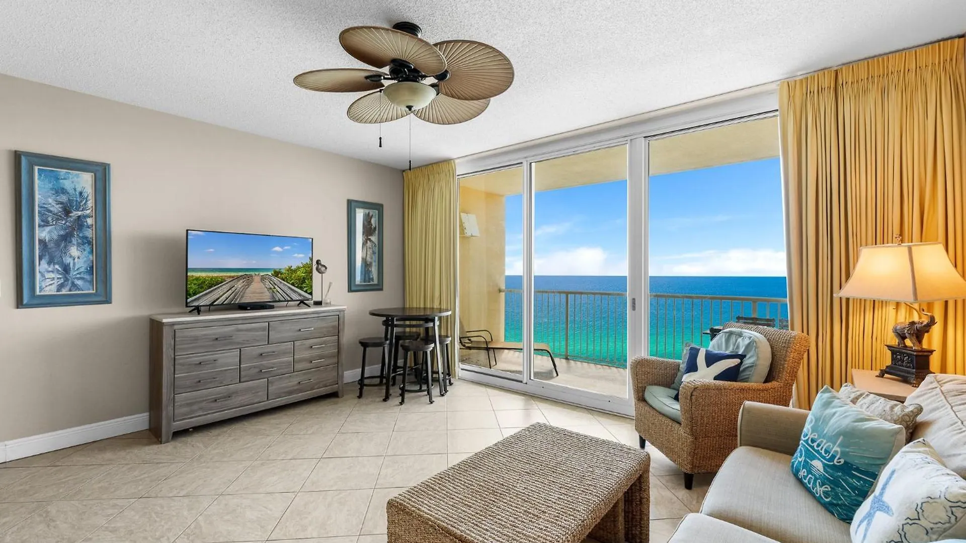 Apartmán Beachfront Retreat! Family Friendly 1Bd Getaway! By Dolce Vita Getaways Pcb! Panama City Beach USA