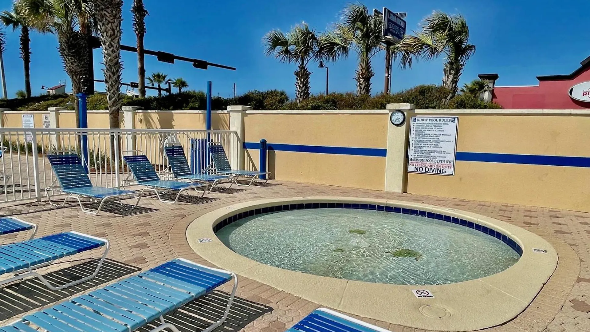 Apartment Beachfront Retreat! Family Friendly 1Bd Getaway! By Dolce Vita Getaways Pcb! Panama City Beach