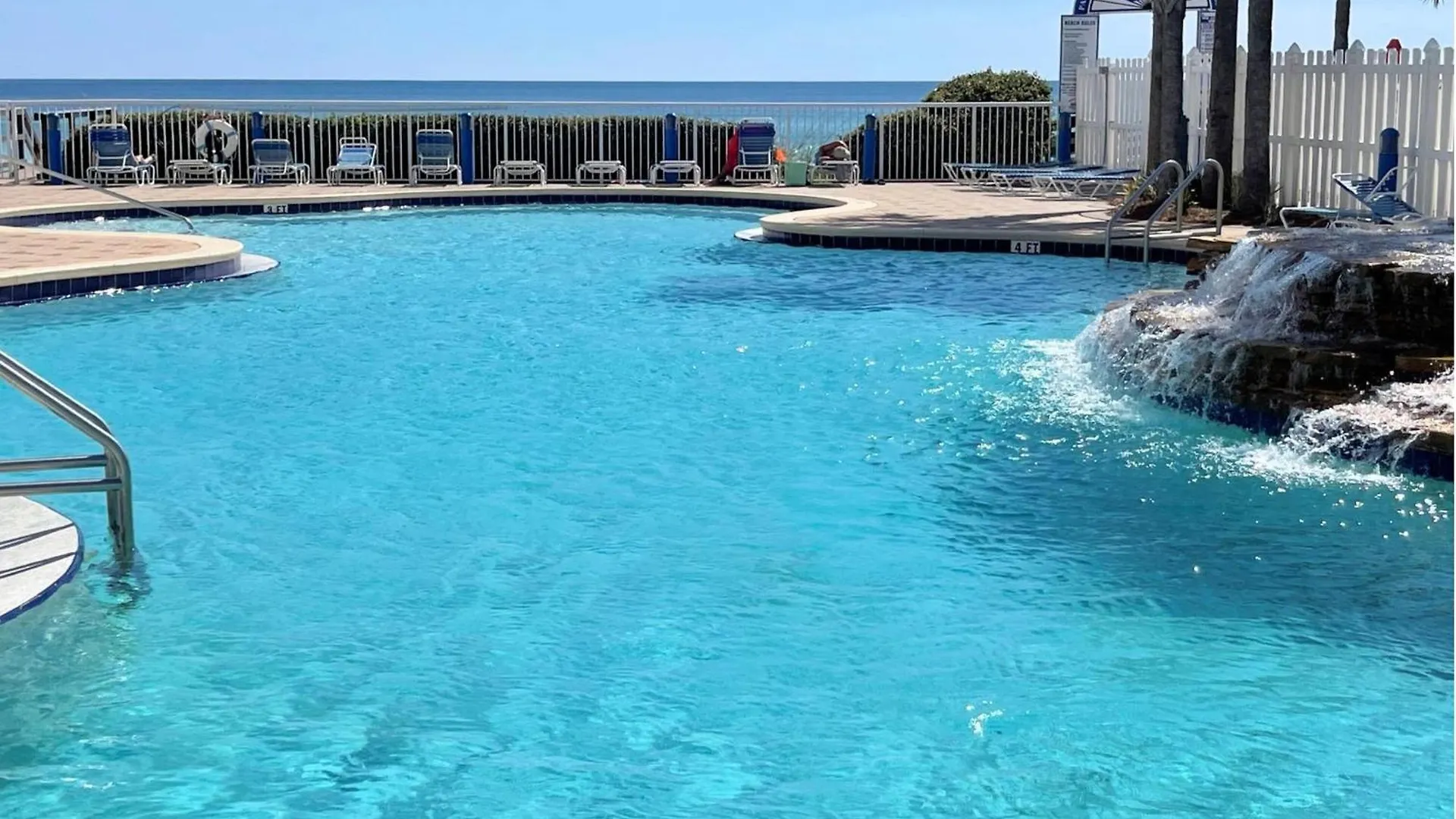 Beachfront Retreat! Family Friendly 1Bd Getaway! By Dolce Vita Getaways Pcb! Panama City Beach