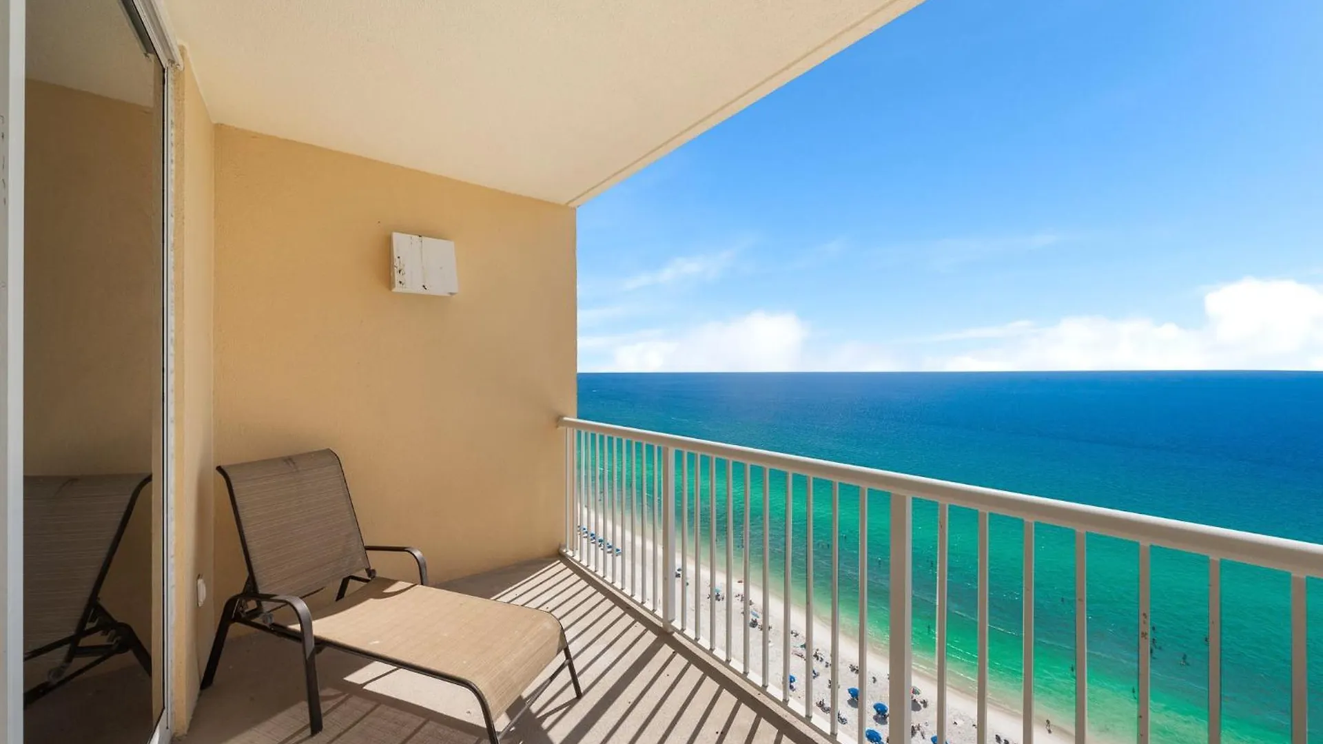 Beachfront Retreat! Family Friendly 1Bd Getaway! By Dolce Vita Getaways Pcb! Panama City Beach 0*,  United States
