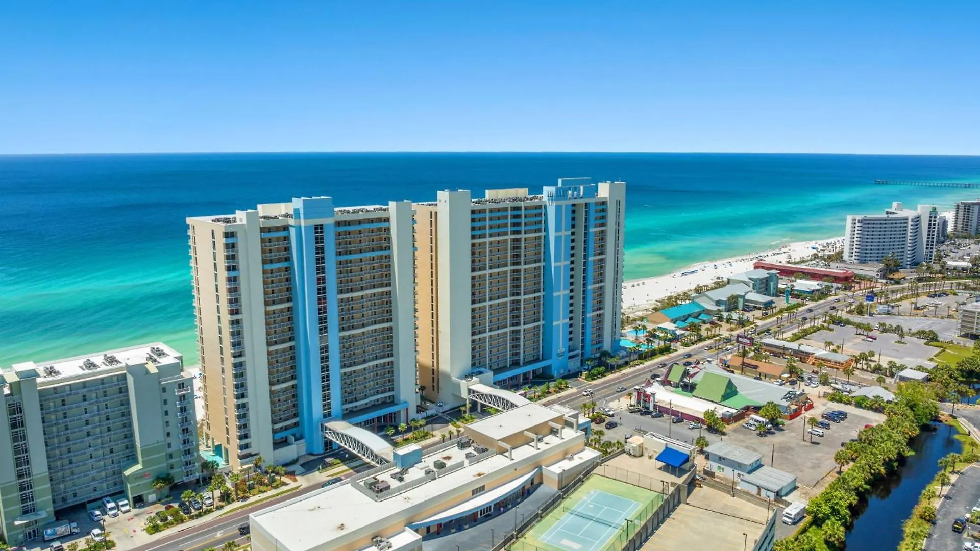 Beachfront Retreat! Family Friendly 1Bd Getaway! By Dolce Vita Getaways Pcb! Panama City Beach Apartment